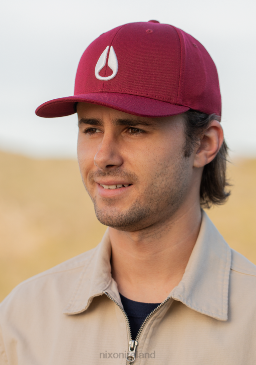 Accessories IE Nixon Deep Down Flexfit Athletic Fit Hat Burgundy/White 688T402