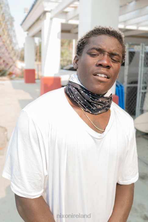 Accessories IE Nixon Silo Neck Gaiter Navy/White 688T571