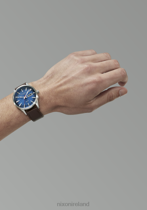 Watch IE Nixon Sentry Solar Leather Navy Sunray/Silver 688T95