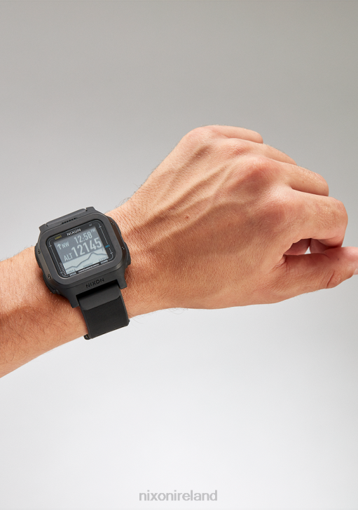 Watch IE Nixon Regulus Expedition All Black 688T170